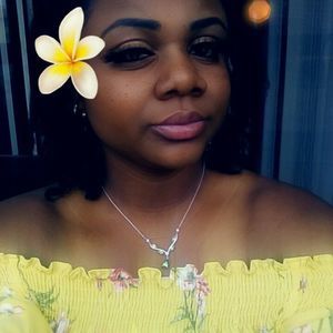 Meet your Posher, Kashana